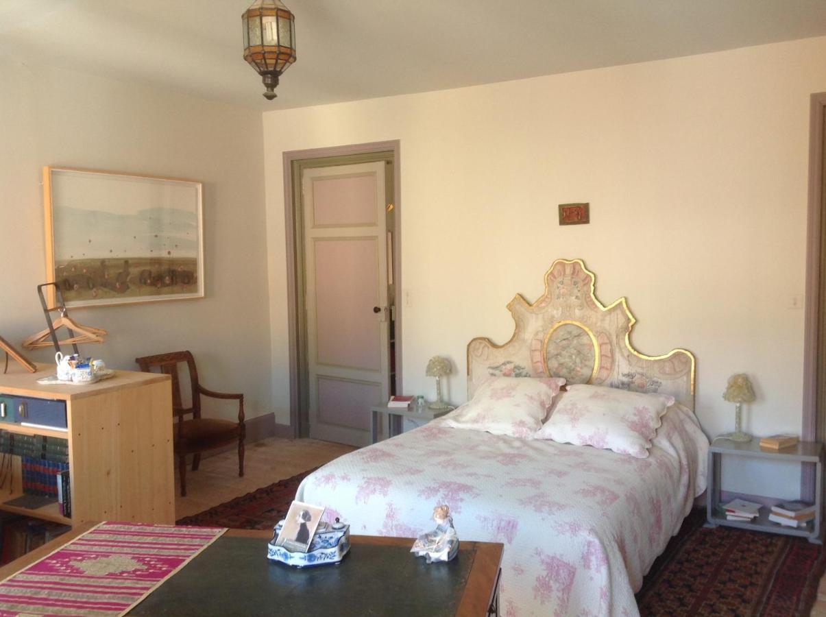 La Chambre De Diane Lectoure Luaran gambar