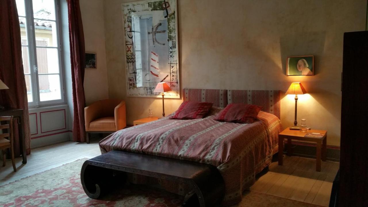 La Chambre De Diane Lectoure Luaran gambar